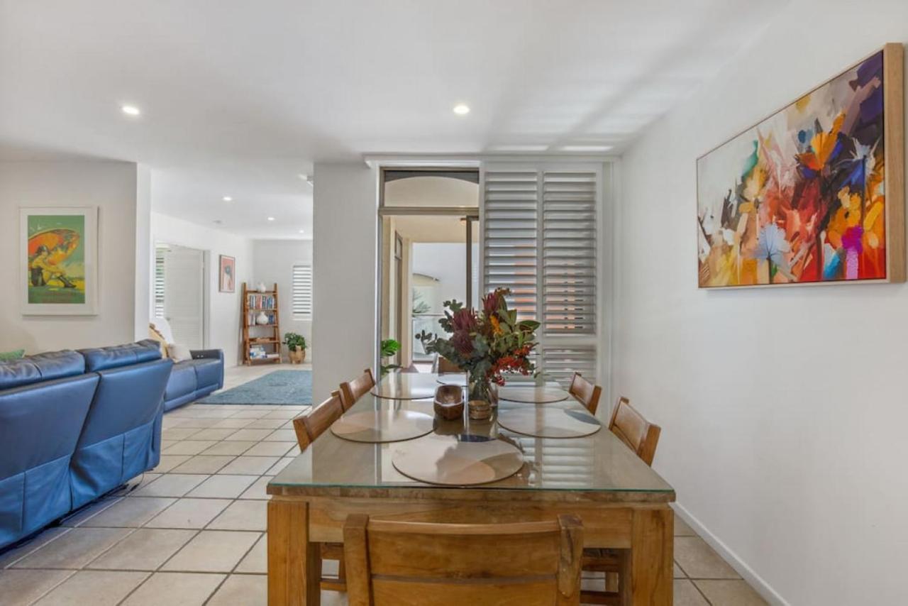 Homely 2 Bedroom Apt At Coolum Beach W Pool Kültér fotó