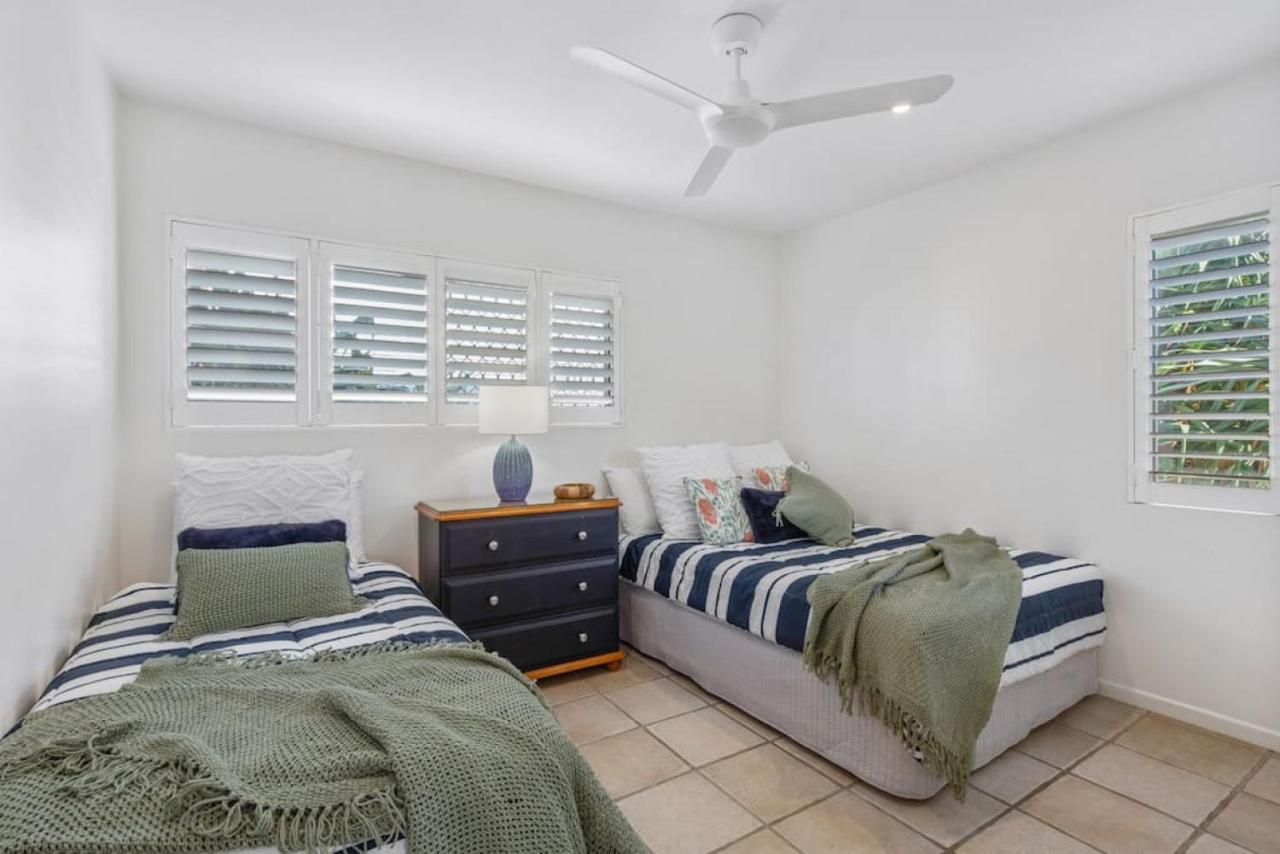 Homely 2 Bedroom Apt At Coolum Beach W Pool Kültér fotó