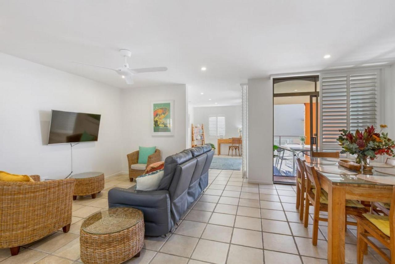 Homely 2 Bedroom Apt At Coolum Beach W Pool Kültér fotó